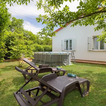 House Paolo 2264 * פולה