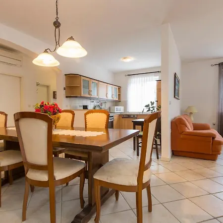 House Paolo 2264 Holiday home Pula